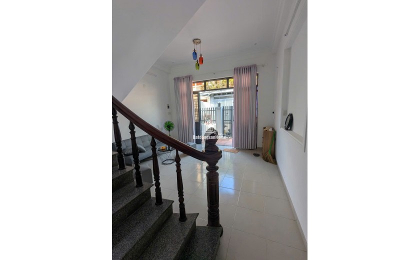 Cho Thuê Nhà Bắc Nha Trang – 3PN – Đường Rộng 8m Có Vỉa Hè – 11tr